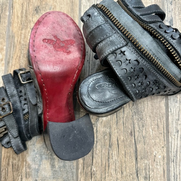 Freebird by Steven Black Cutout Heeled Boots - Picture 2 of 2